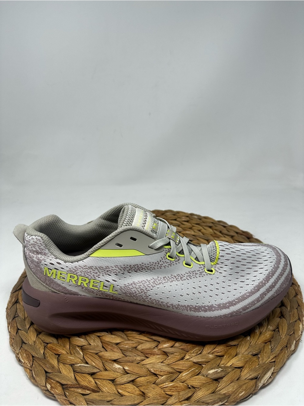 Merrell Morphlite Trail Running Shoes Parchment Antler Size 11 Women's